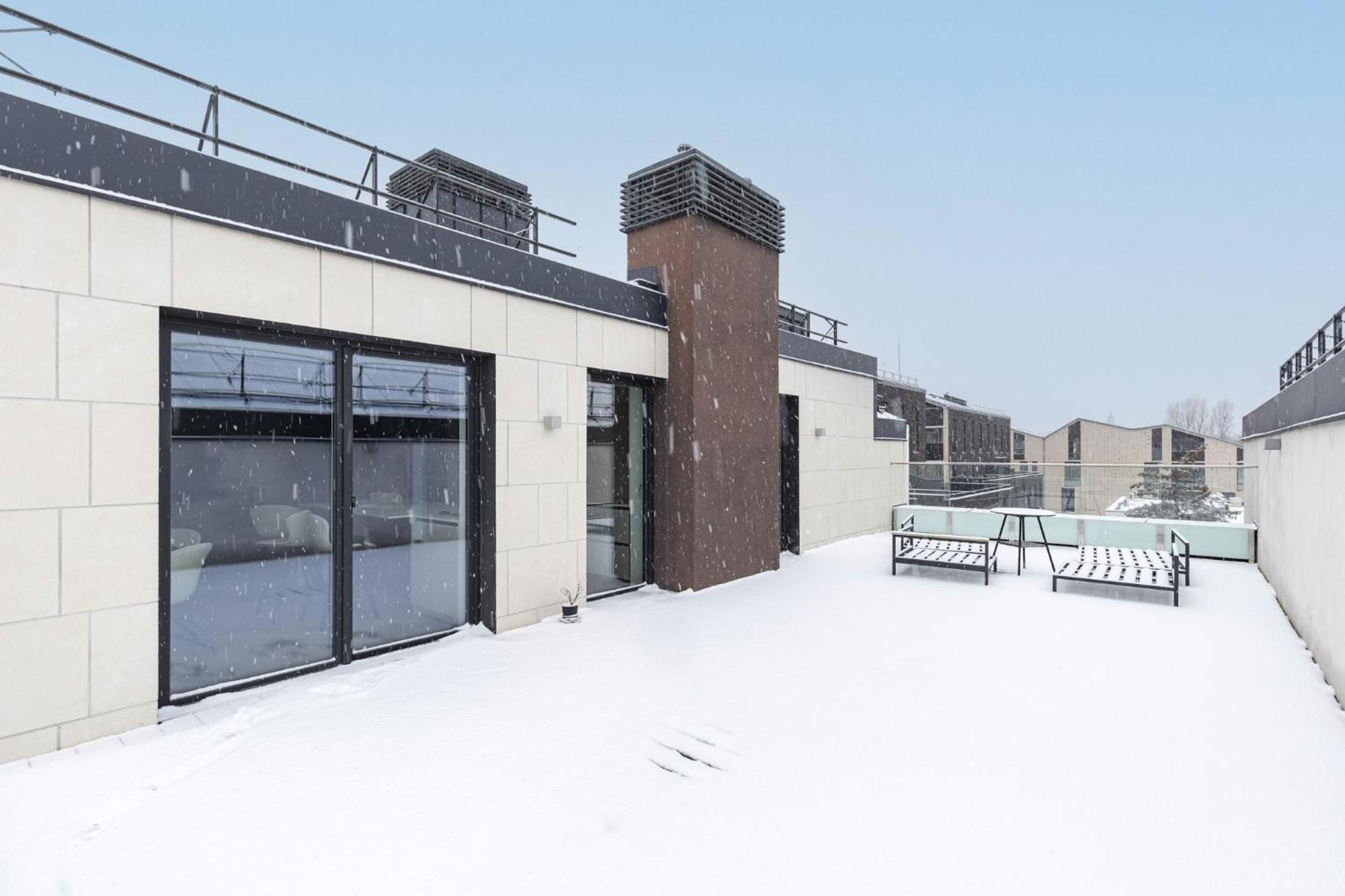 Butas Penthouse In Old